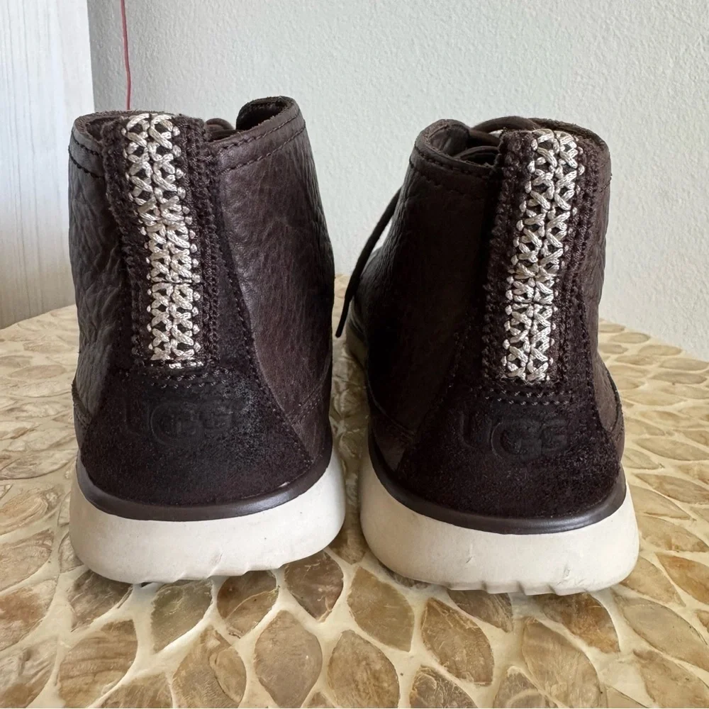 Ugg Freamon Men's Espresso Brown Leather Chukka Boots size 9
